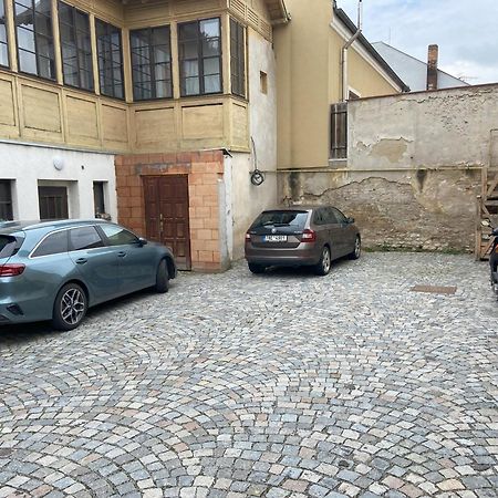 Luxusni Velky Apartman S Terasou V Centru Litomysle Eksteriør billede