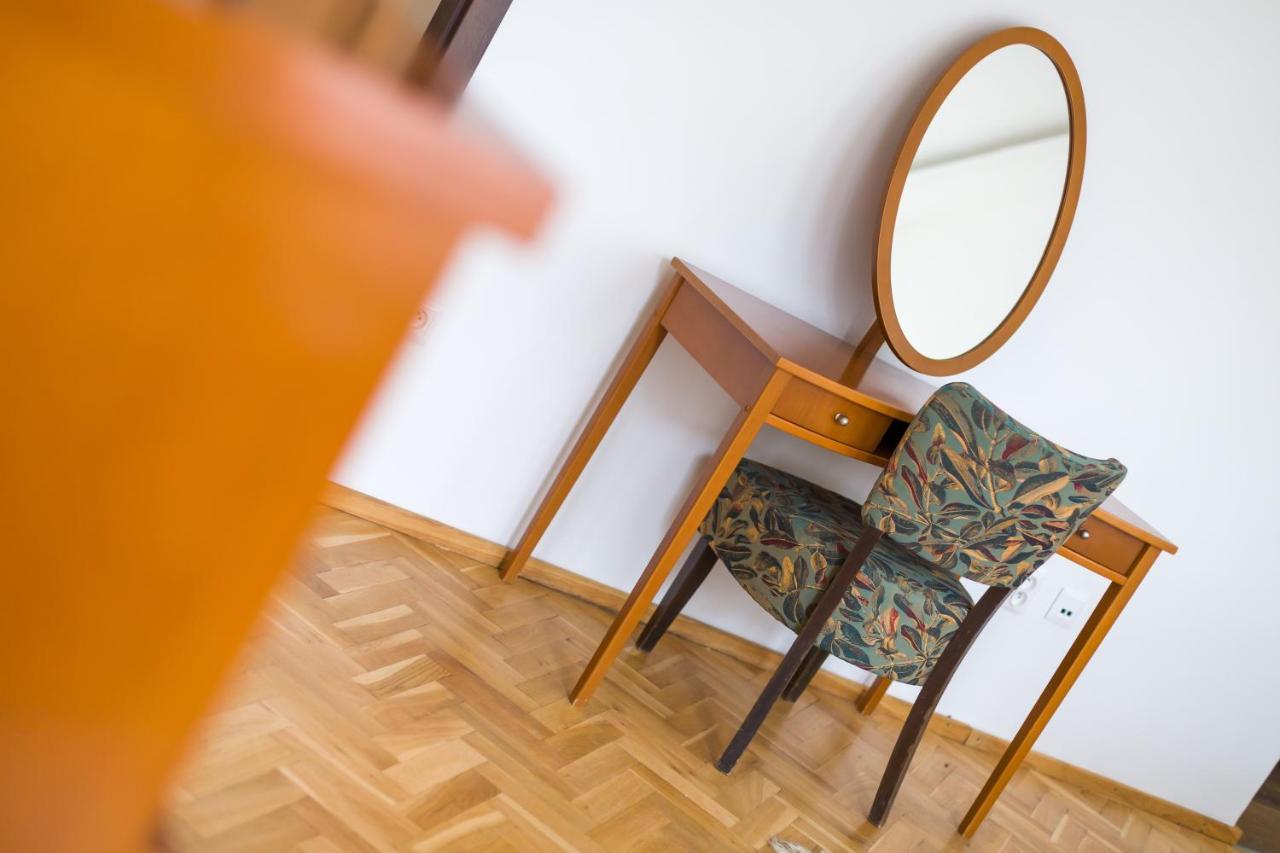 Luxusni Velky Apartman S Terasou V Centru Litomysle Eksteriør billede