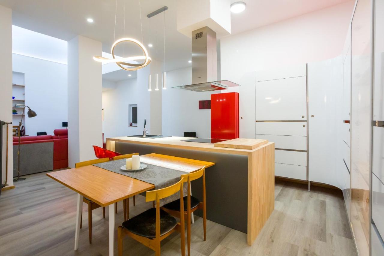 Luxusni Velky Apartman S Terasou V Centru Litomysle Eksteriør billede