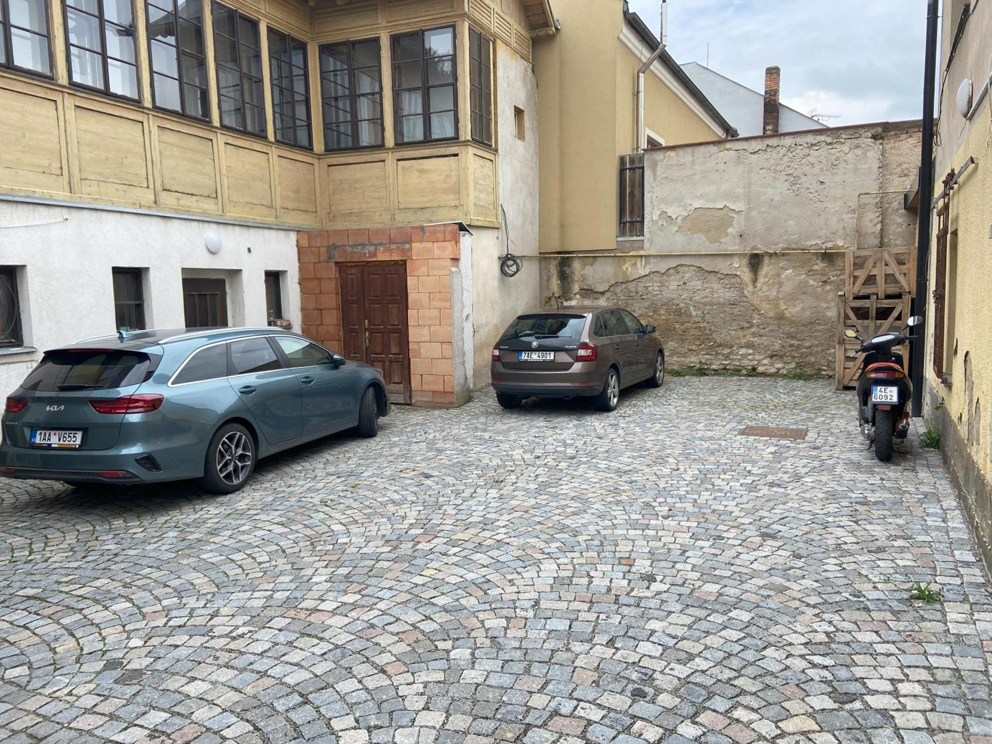 Luxusni Velky Apartman S Terasou V Centru Litomysle Eksteriør billede